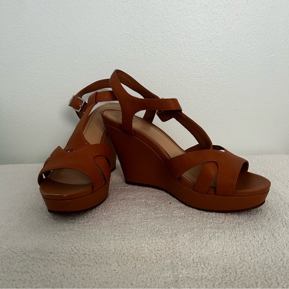 Gianni Bini Wedges - Picture 3 of 5